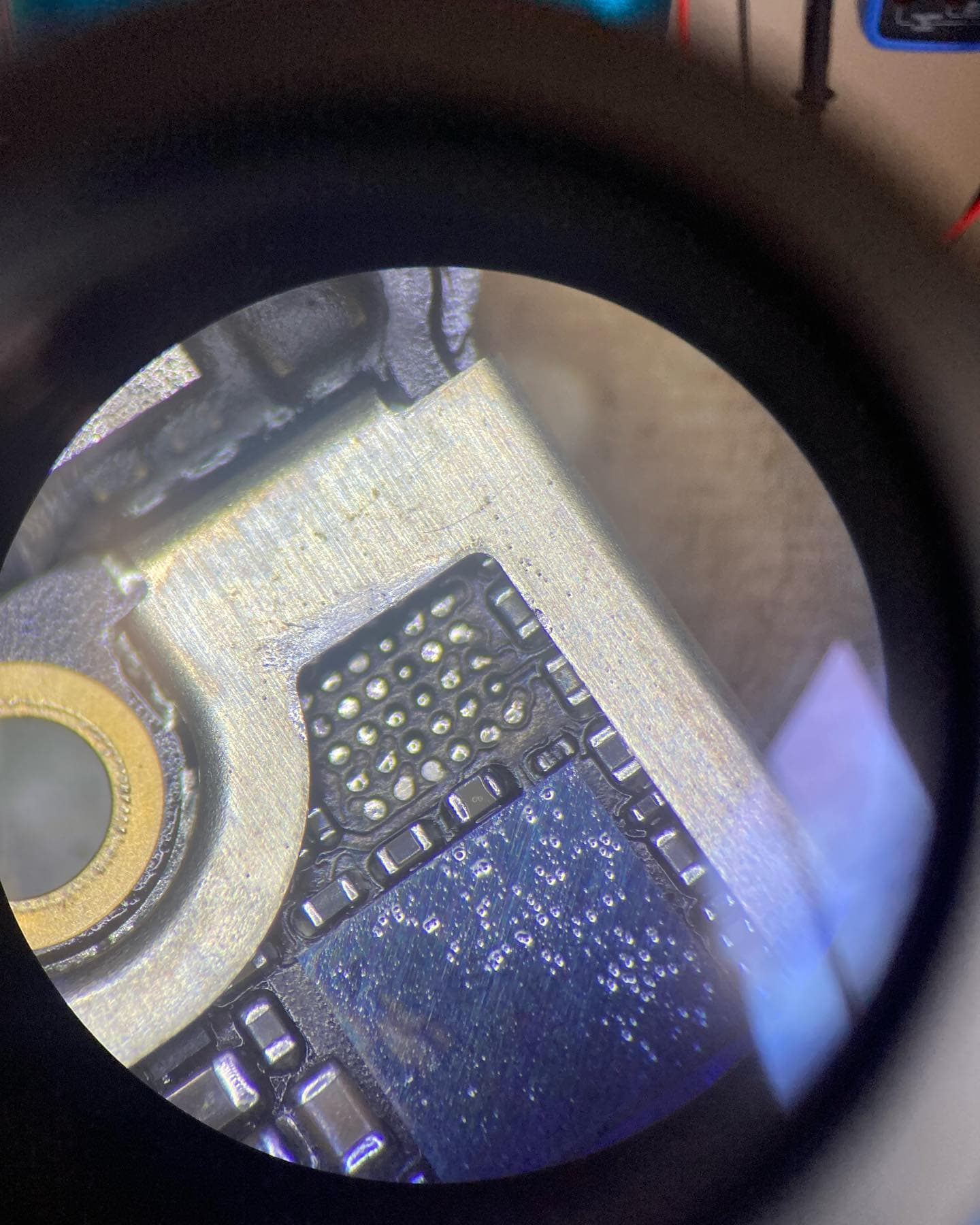 Microsoldadura de precisión